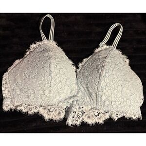 Gilligan & O'Malley Baby Blue Full Lace‎ Lightly Lined Triangle Bralette, Medium